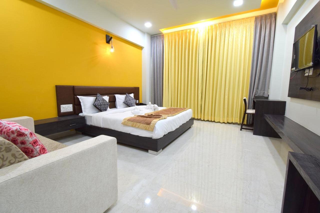 The Sky Imperial- Hotel Gopal Darshan Nathdwara Exterior photo